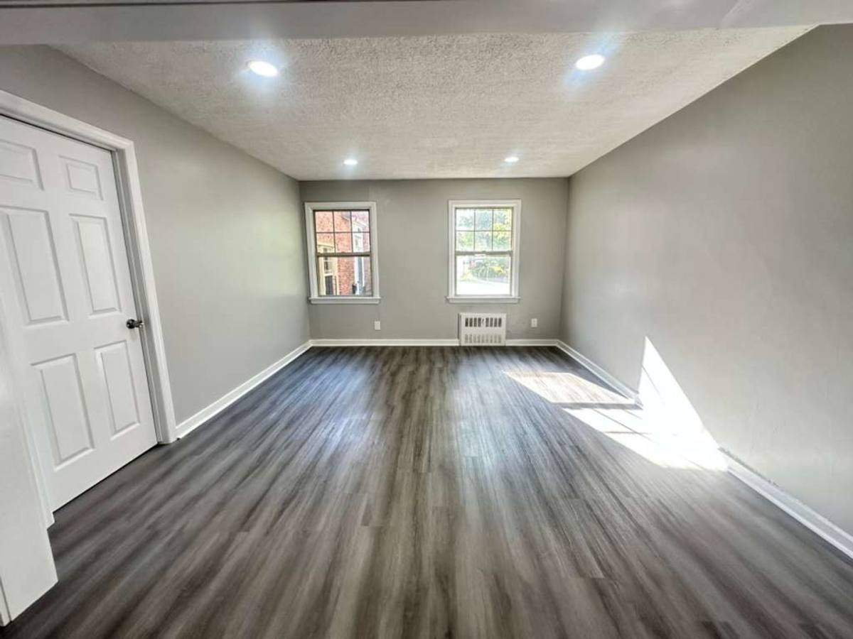 Townhouse for rent at 500 S Harrison St, Orange, NJ 07050