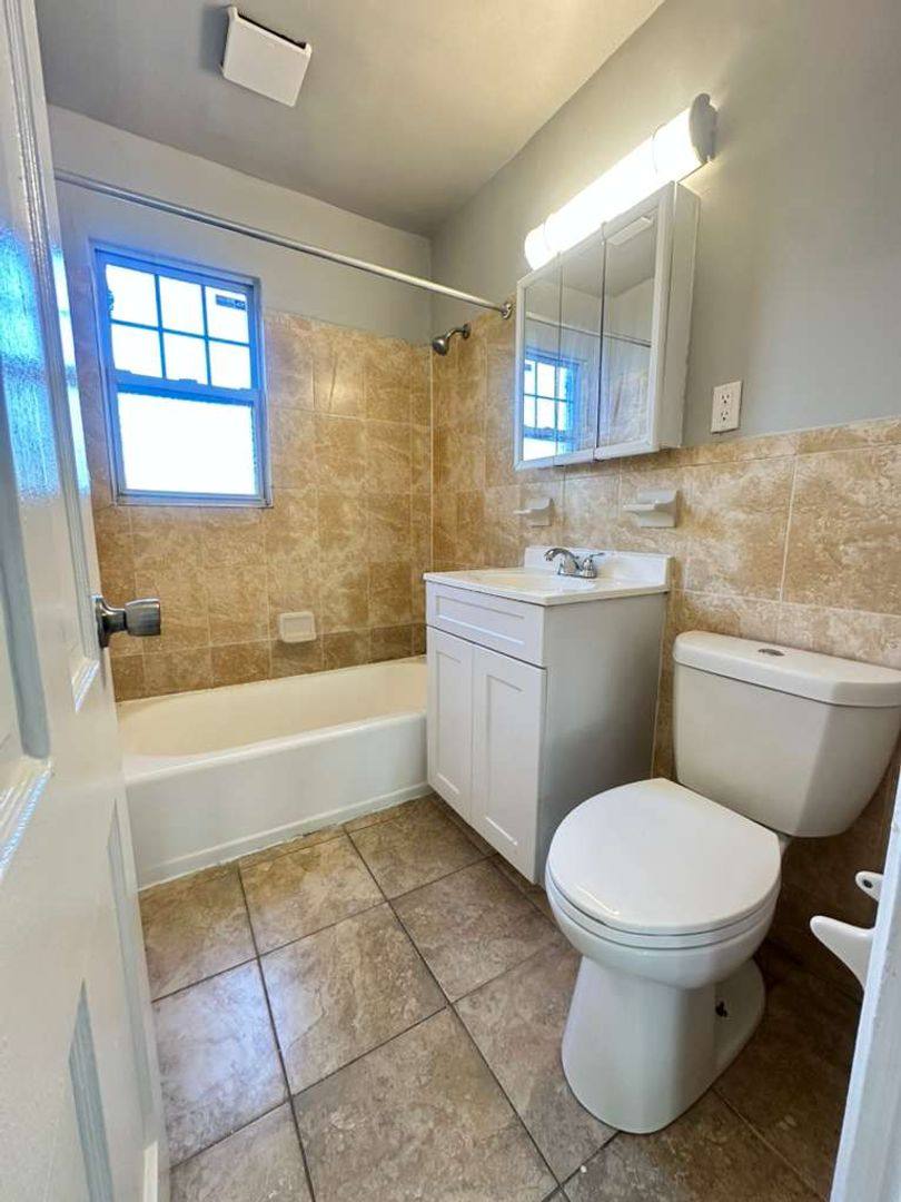 Townhouse for rent at 500 S Harrison St, Orange, NJ 07050