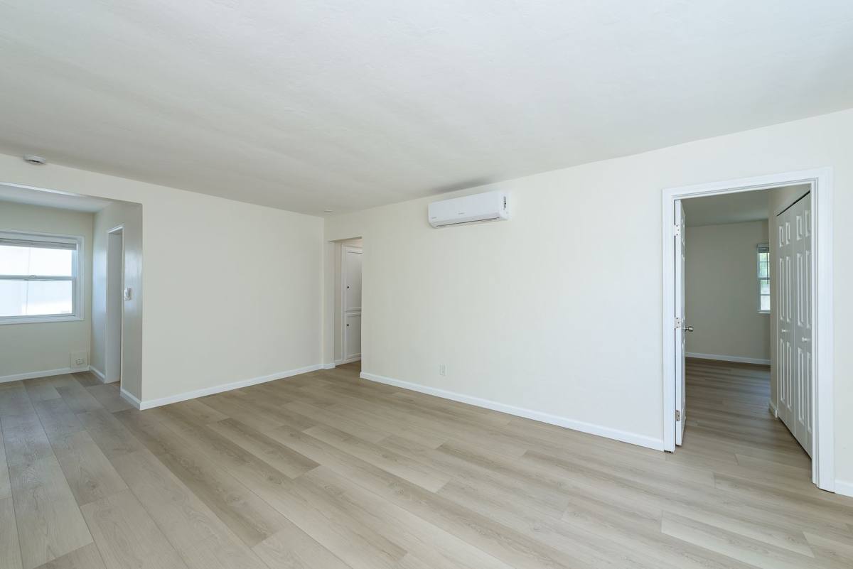 Apartment for rent at 736-746 E Ave, Coronado, CA 92118