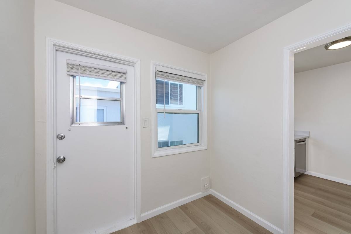 Apartment for rent at 736-746 E Ave, Coronado, CA 92118