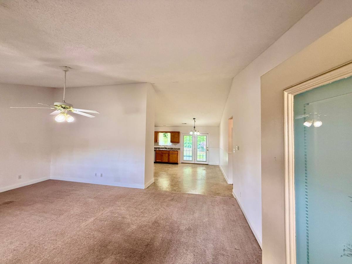 House for rent at 1909 Rommel Dr, Maryville, TN 37804