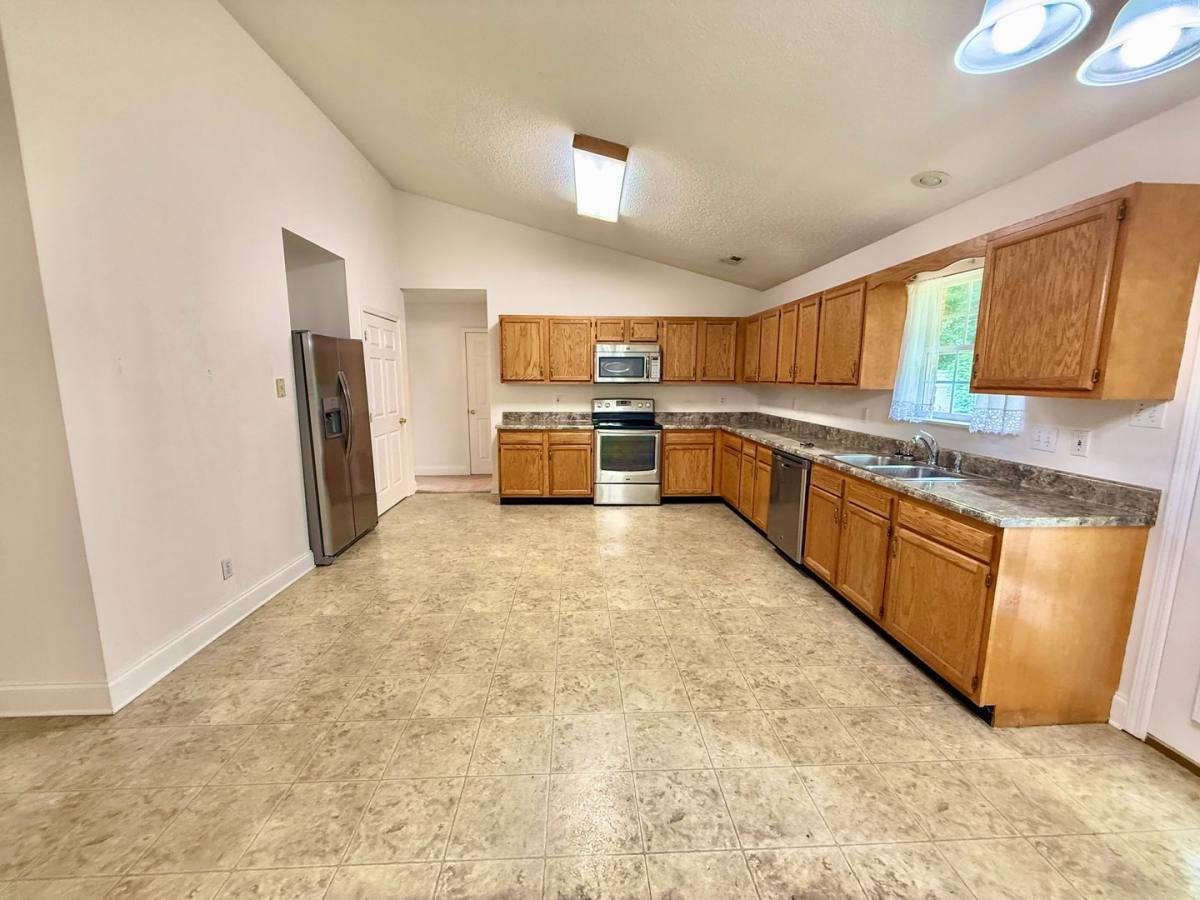 House for rent at 1909 Rommel Dr, Maryville, TN 37804