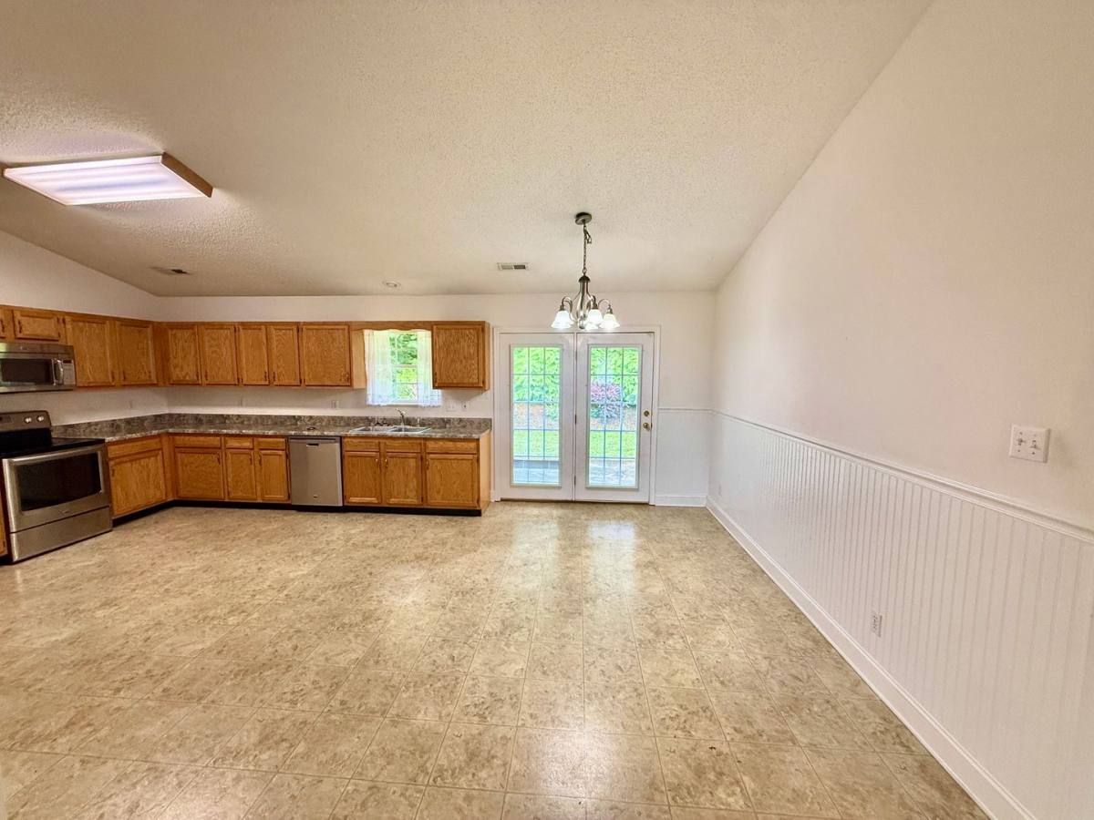 House for rent at 1909 Rommel Dr, Maryville, TN 37804