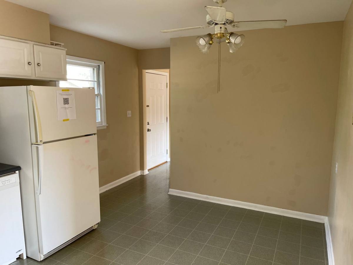 Apartment for rent at 3615 Kennedy Dr, East Moline, IL 61244