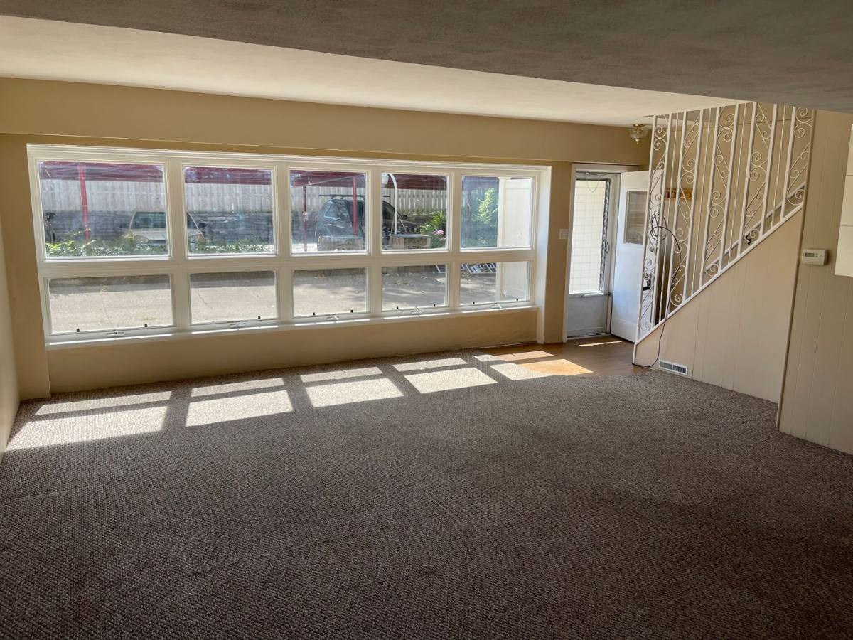 Apartment for rent at 3615 Kennedy Dr, East Moline, IL 61244