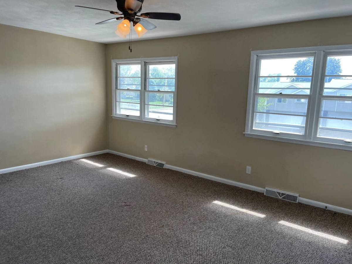 Apartment for rent at 3615 Kennedy Dr, East Moline, IL 61244
