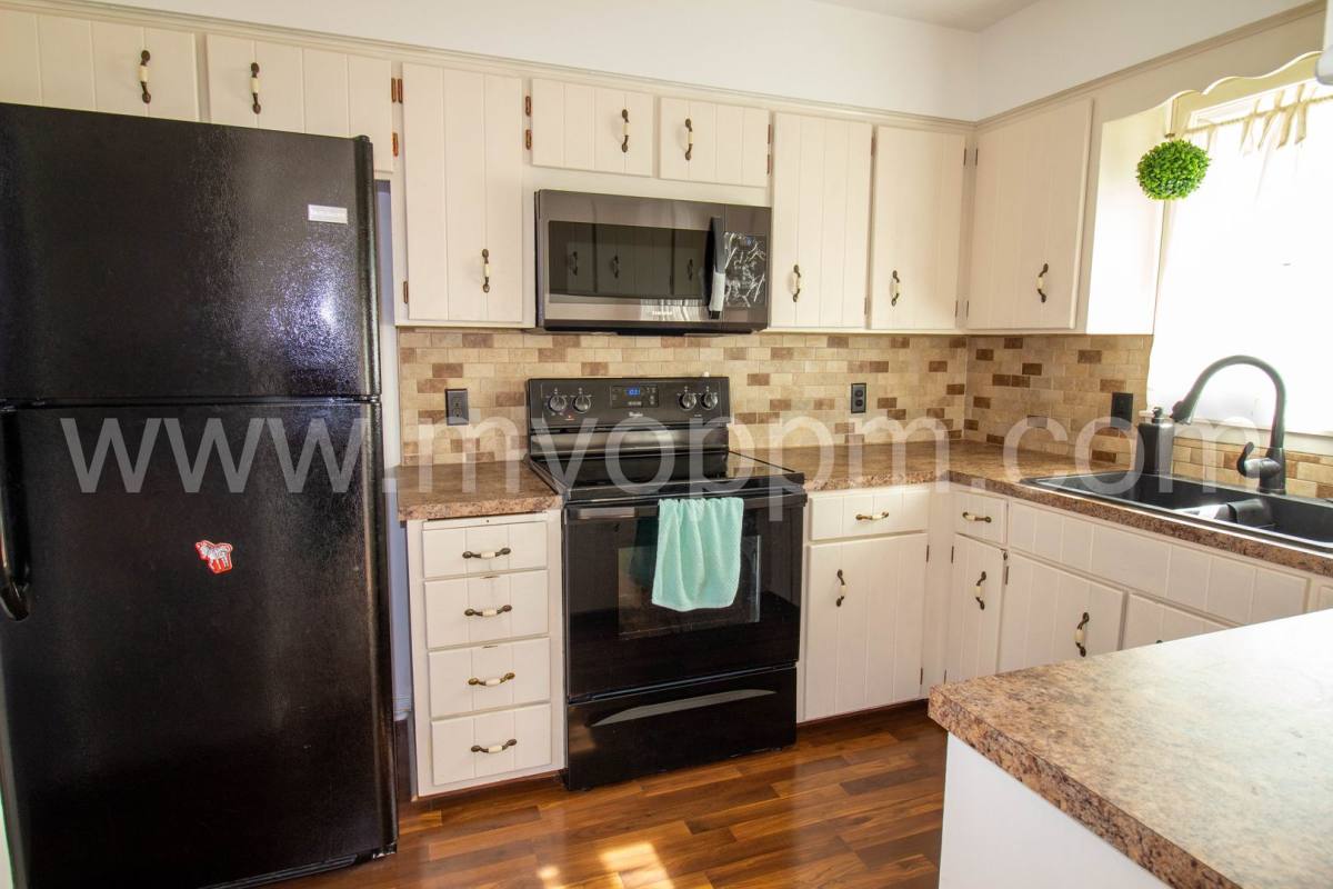 House for rent at 6711 S 75th Ave, Omaha, NE 68127