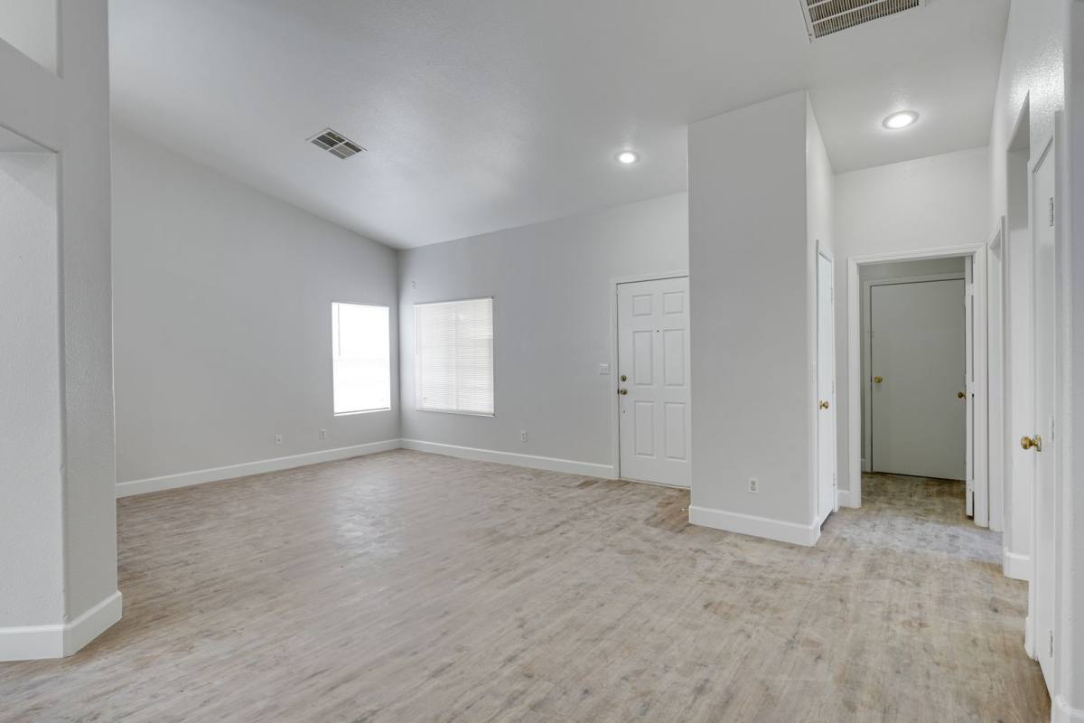 House for rent at 9660 Crystal Ridge Rd, Las Vegas, NV 89123