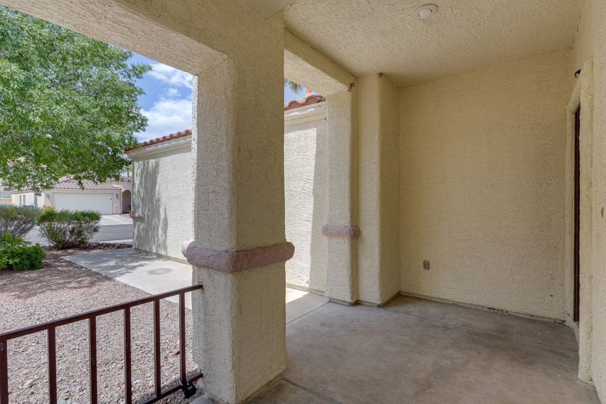 House for rent at 9660 Crystal Ridge Rd, Las Vegas, NV 89123