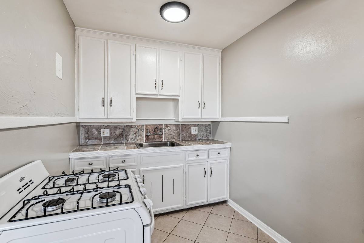 Apartment for rent at 1310 N Leyden St, Denver, CO 80220