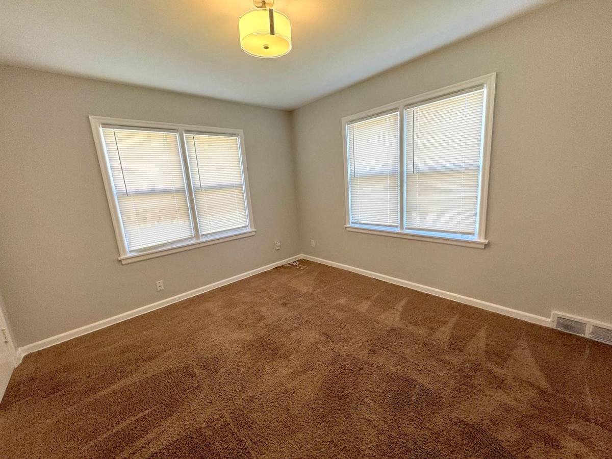 House for rent at 6024 Tracy Ave, Kansas City, MO 64131
