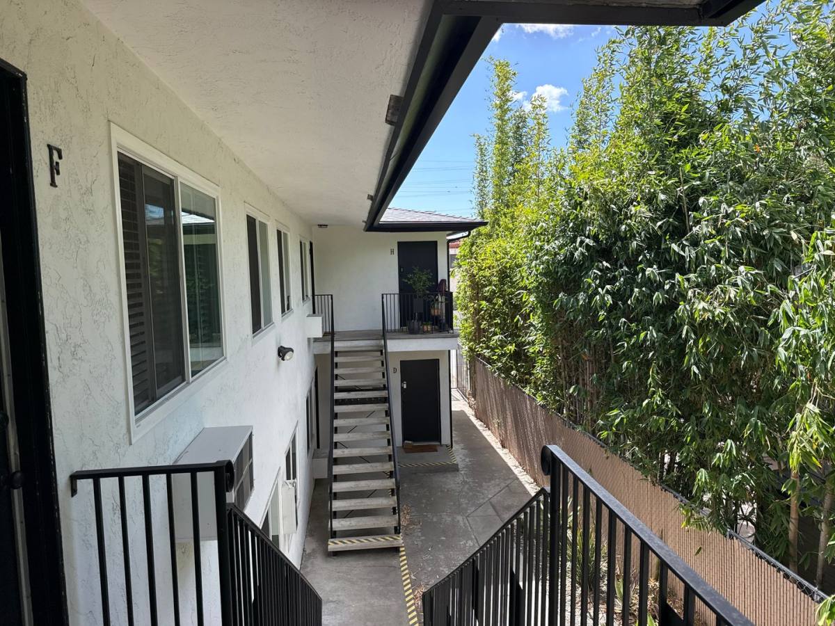 Apartment for rent at 4542 Felton Ave, San Diego, CA 92116