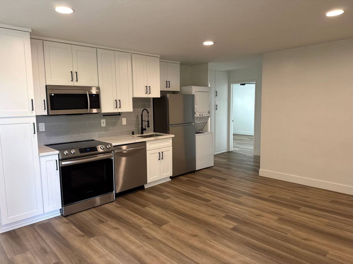 Apartment for rent at 4542 Felton Ave, San Diego, CA 92116