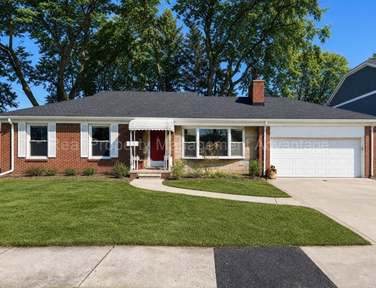 House for rent at 3912 Hillside Dr, Royal Oak, MI 48073