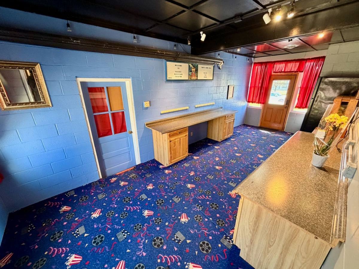 Townhouse for rent at 924 Blanchard Ave, Chambersburg, PA 17202