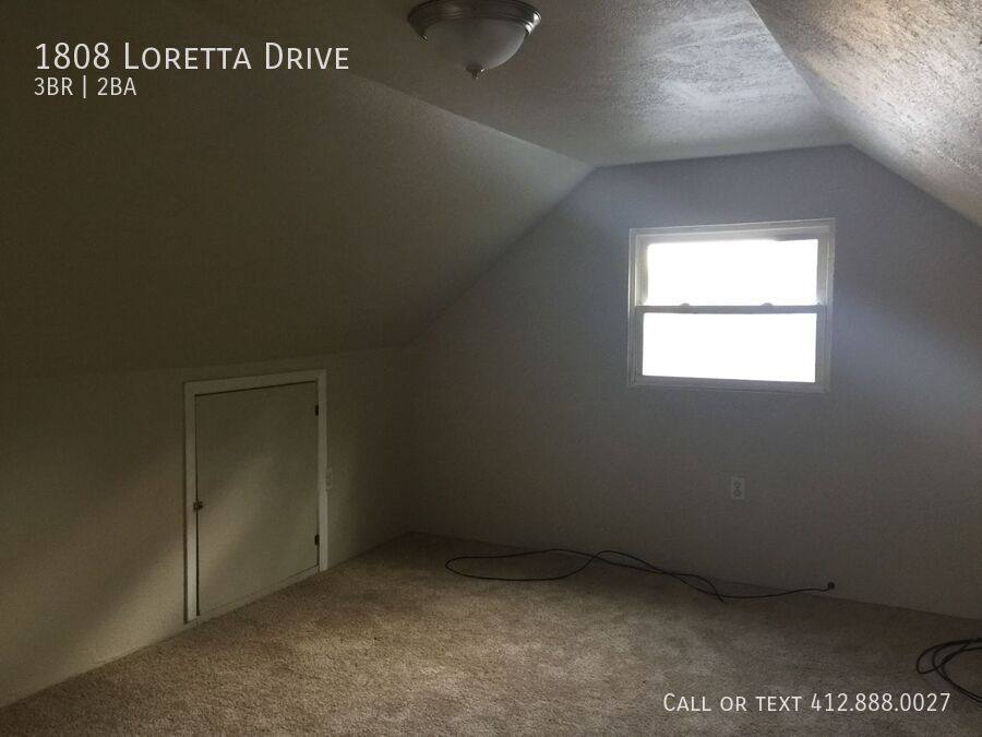 House for rent at 1808 Loretta Dr, Pittsburgh, PA 15235