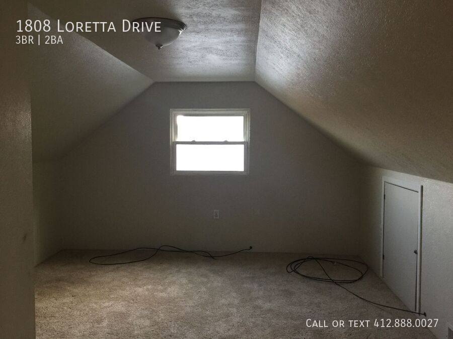 House for rent at 1808 Loretta Dr, Pittsburgh, PA 15235