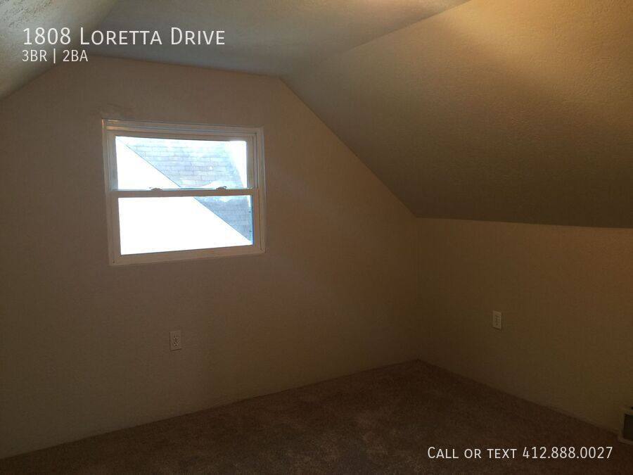 House for rent at 1808 Loretta Dr, Pittsburgh, PA 15235