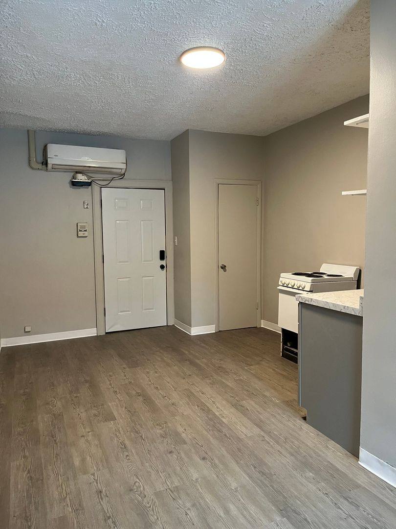 Apartment for rent at 19 W 5th Ave, Columbus, OH 43201
