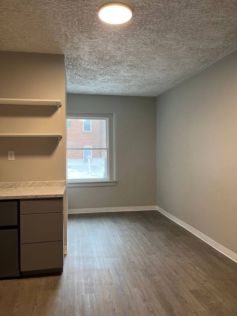 Apartment for rent at 19 W 5th Ave, Columbus, OH 43201