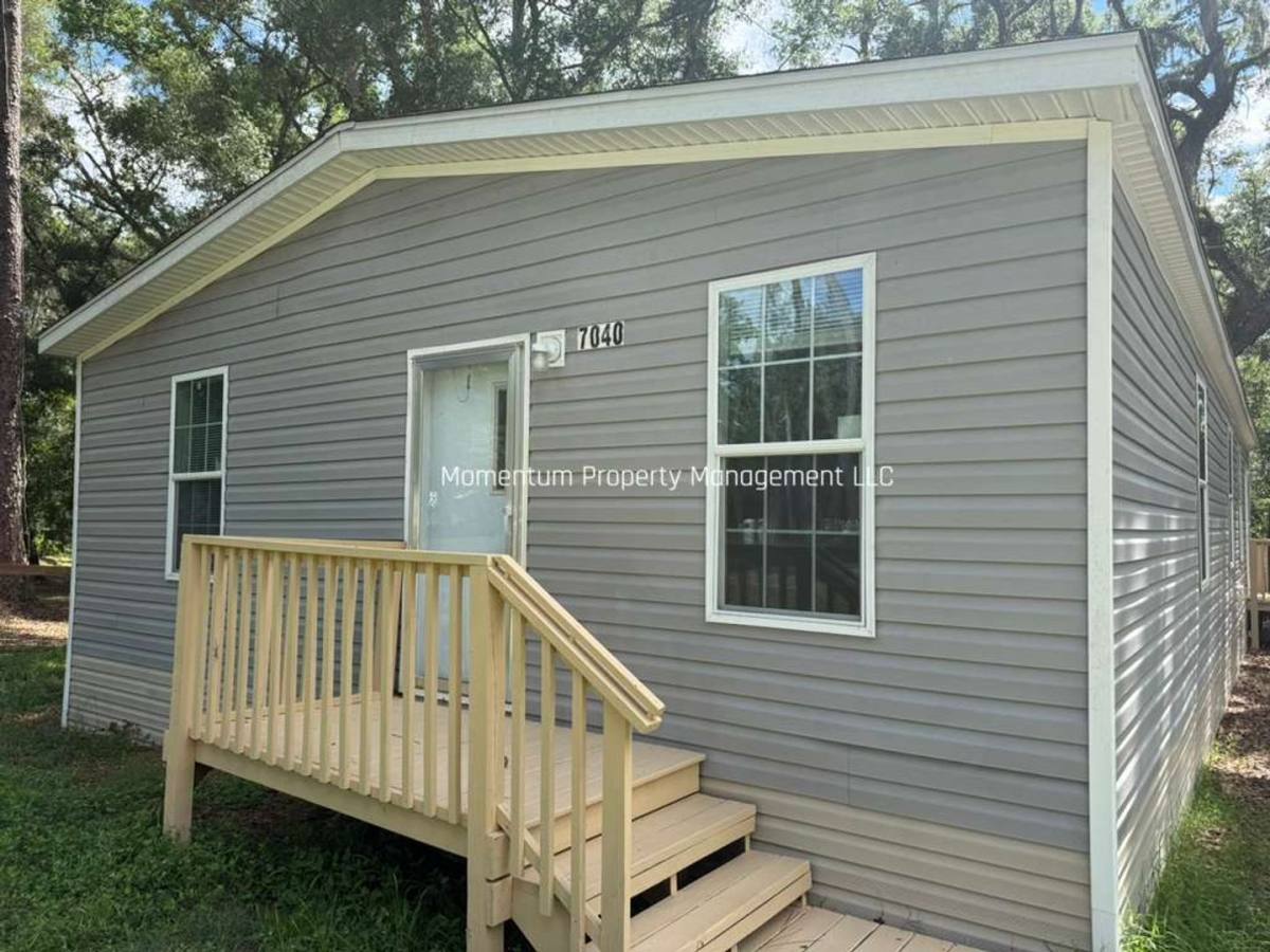 House for rent at 7040 Hilton Dr, Brooksville, FL 34601