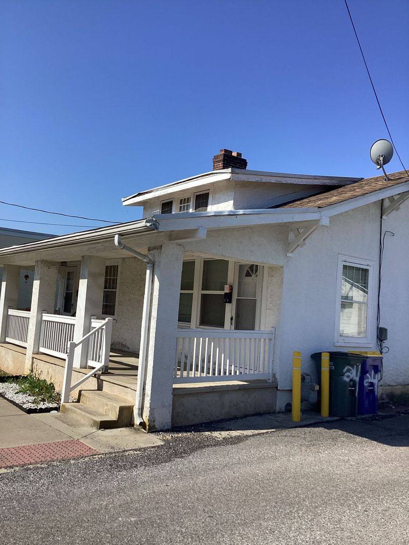 House for rent at 24 N Diamond St, York, PA 17404