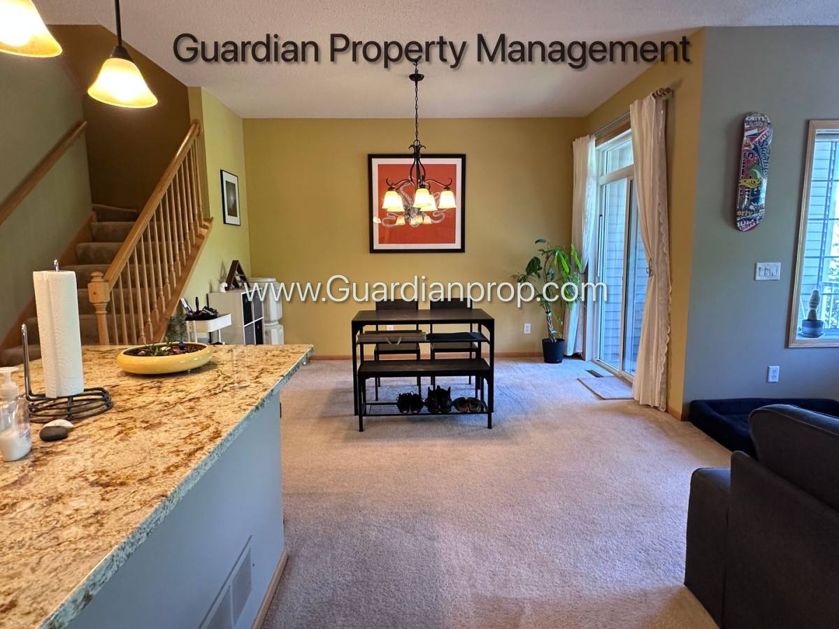Townhouse for rent at 18355 Kerrville Trail, Lakeville, MN 55044