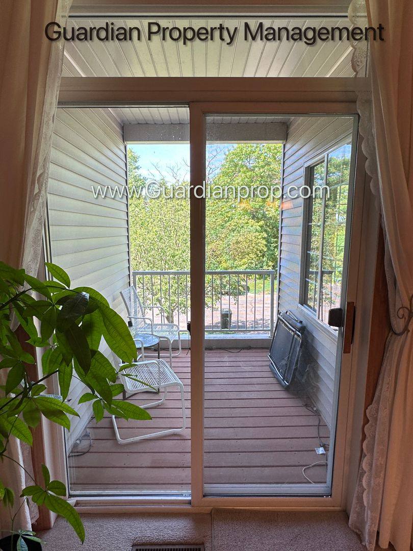 Townhouse for rent at 18355 Kerrville Trail, Lakeville, MN 55044