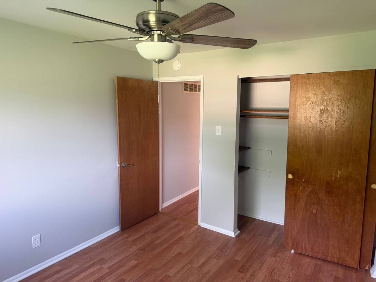 Apartment for rent at 3961-63 Jane Ave, Saint Ann, MO 63074