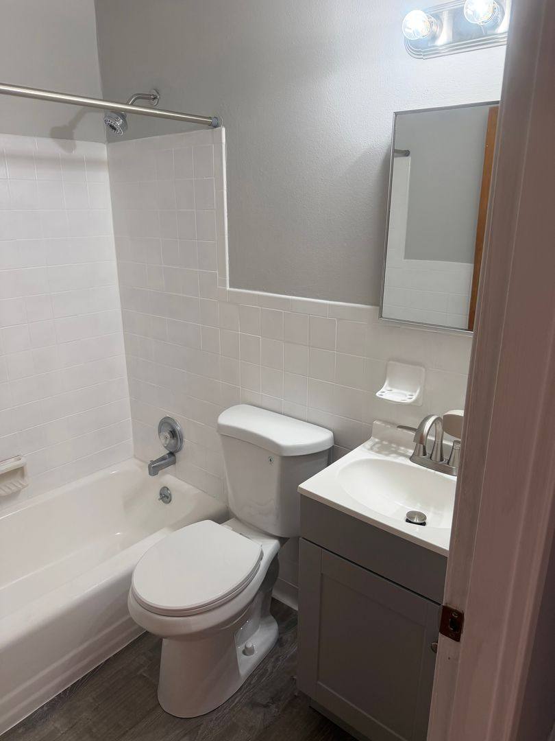 Apartment for rent at 3961-63 Jane Ave, Saint Ann, MO 63074