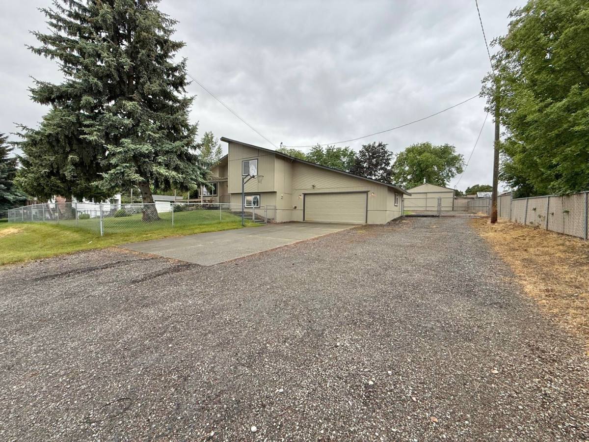 House for rent at 1510 S Progress Rd, Veradale, WA 99037