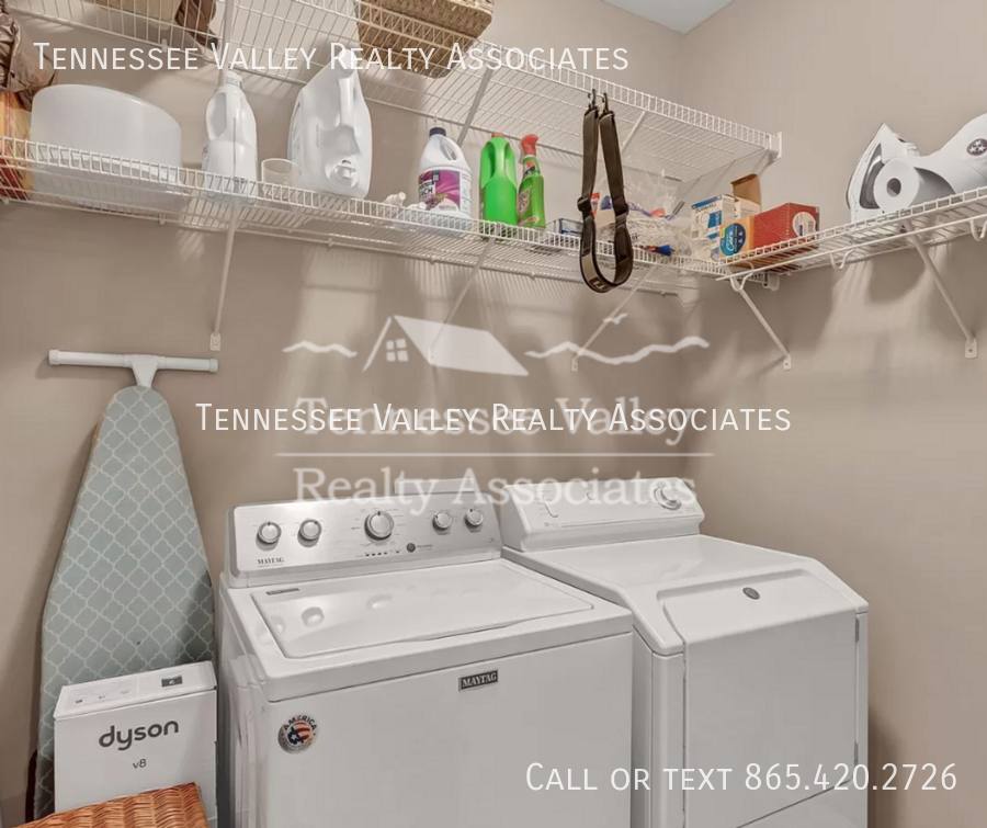 Townhouse for rent at 7013 Pemmbrooke Shire Lane, Knoxville, TN 37909