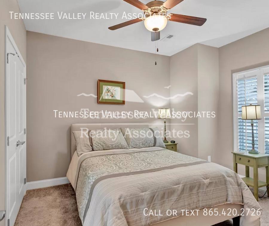Townhouse for rent at 7013 Pemmbrooke Shire Lane, Knoxville, TN 37909
