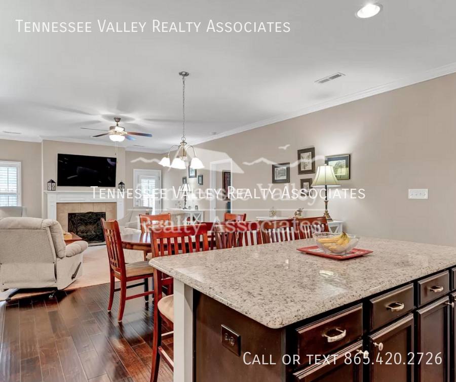 Townhouse for rent at 7013 Pemmbrooke Shire Lane, Knoxville, TN 37909