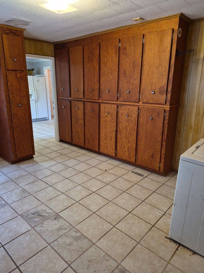 House for rent at 607 Pinetree Rd, Valdosta, GA 31602