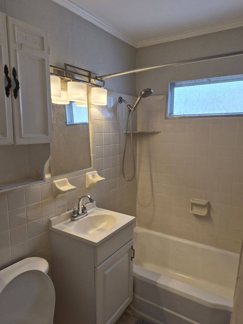 House for rent at 607 Pinetree Rd, Valdosta, GA 31602