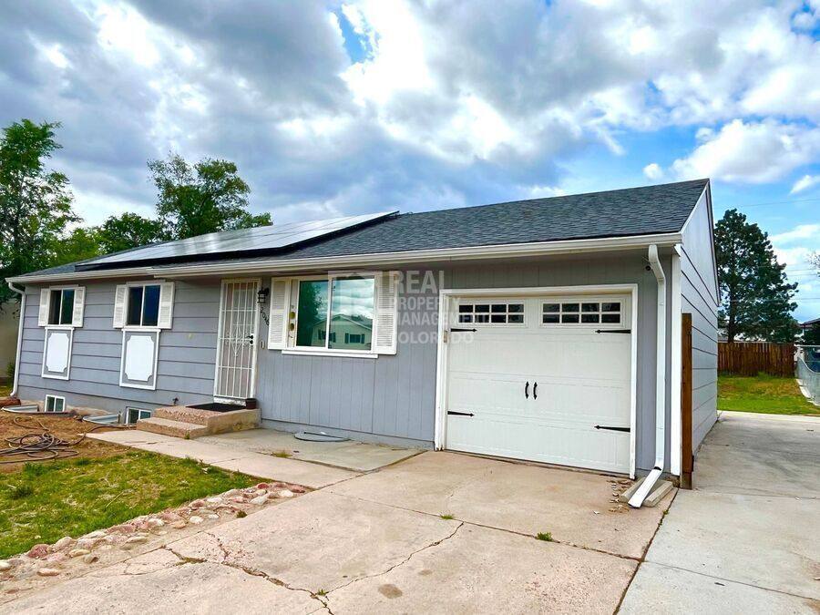 House for rent at 2046 Del Mar Dr, Colorado Springs, CO 80910