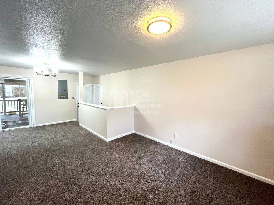 House for rent at 2046 Del Mar Dr, Colorado Springs, CO 80910