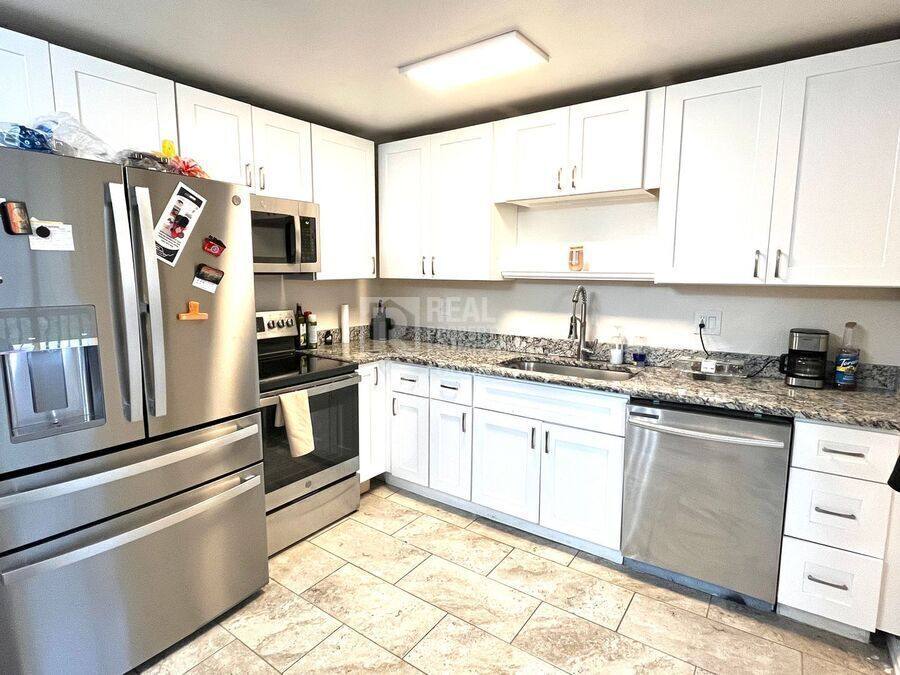 House for rent at 2046 Del Mar Dr, Colorado Springs, CO 80910
