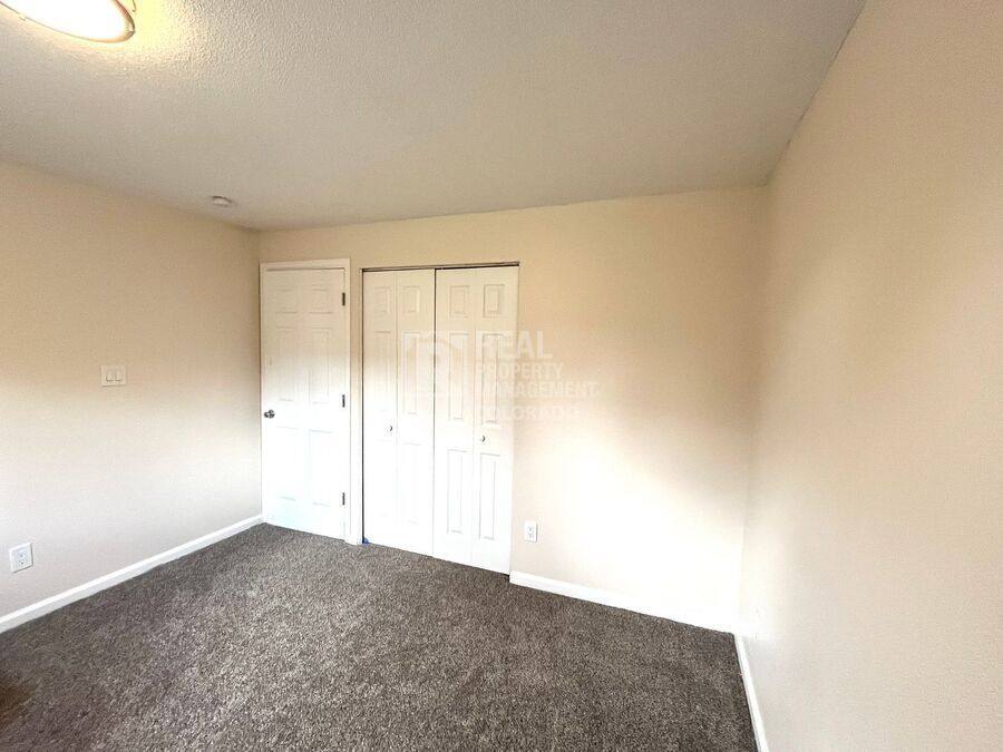 House for rent at 2046 Del Mar Dr, Colorado Springs, CO 80910
