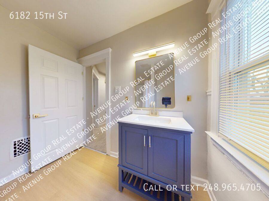 House for rent at 6182 15th St, Detroit, MI 48208