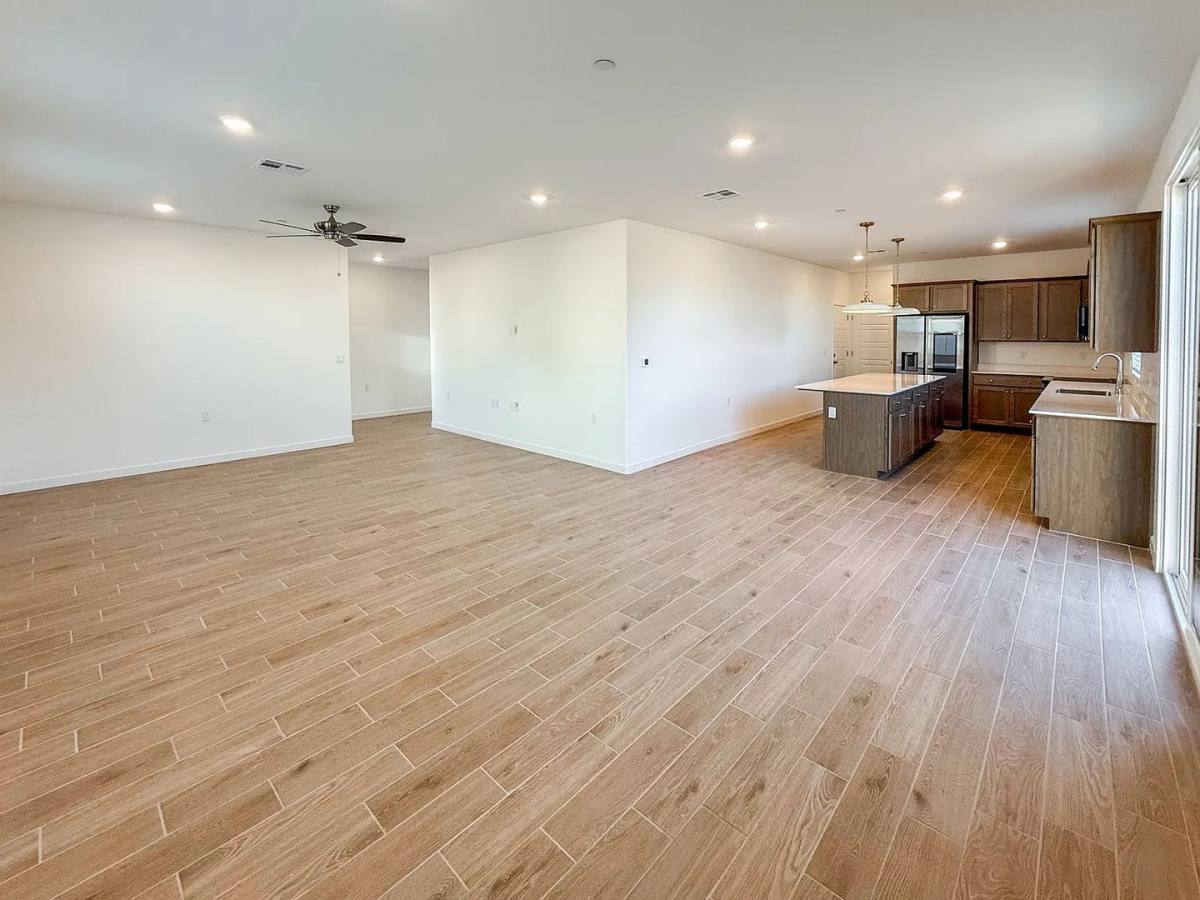 House for rent at 12541 Camino Glorieta, Bakersfield, CA 93311