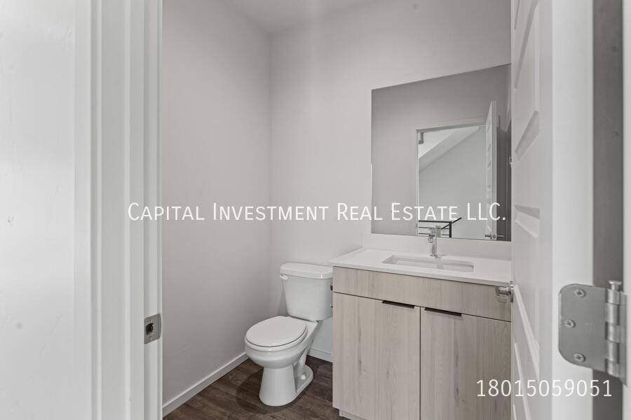 Townhouse for rent at 1689 S W Temple St #102, Salt Lake City, UT 84115