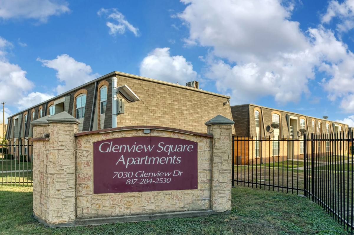 Apartment for rent at 7030 Glenview Dr, North Richland Hills, TX 76180