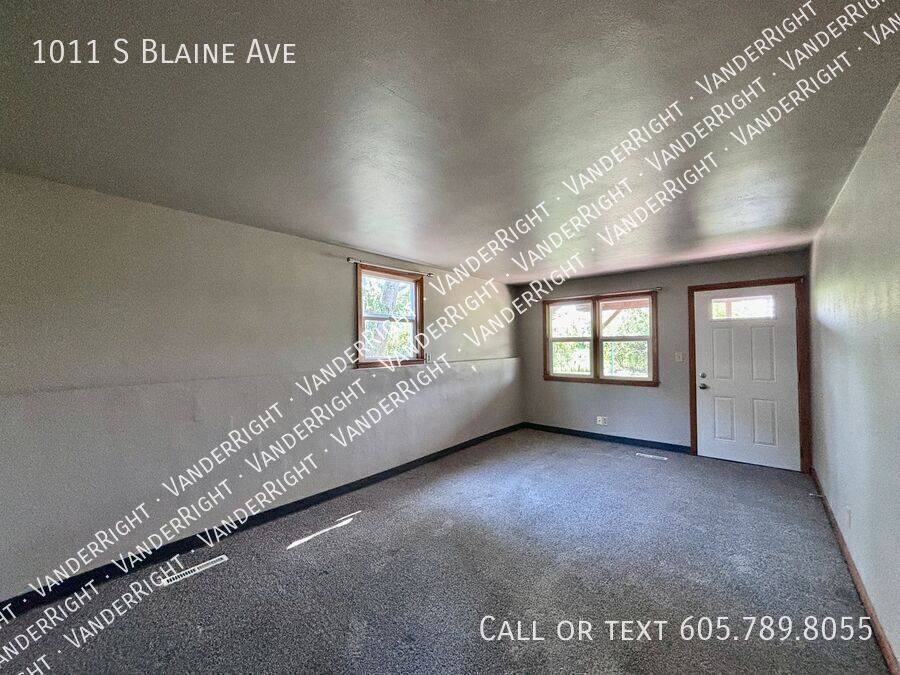 Apartment for rent at 1011 S Blaine Ave, Sioux Falls, SD 57103