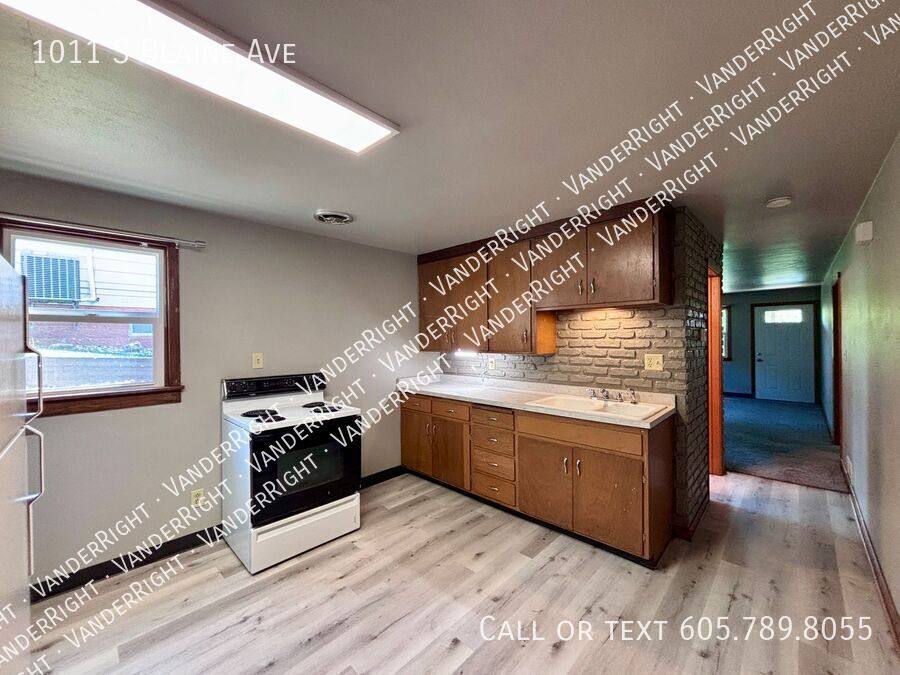 Apartment for rent at 1011 S Blaine Ave, Sioux Falls, SD 57103