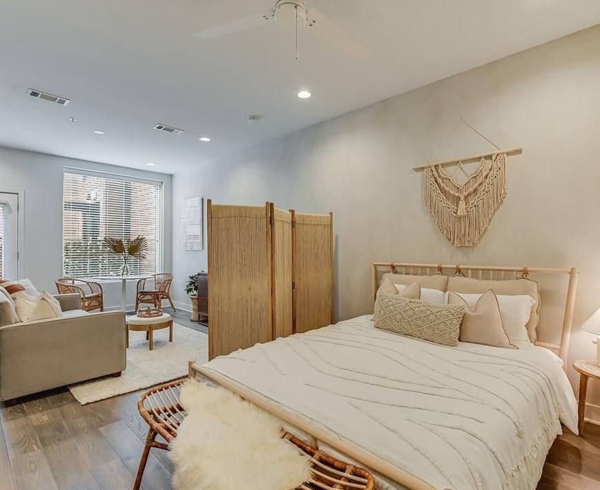 Apartment for rent at 1800 E 4th St #ID1306, Austin, TX 78702