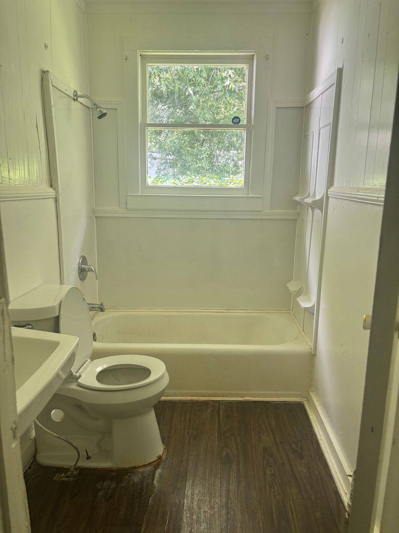 House for rent at 1136 Wiggins St, Jackson, MS 39203