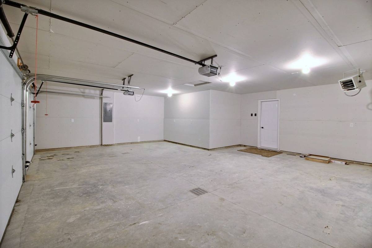 Townhouse for rent at 3927 Libra Bend SE, Mandan, ND 58554
