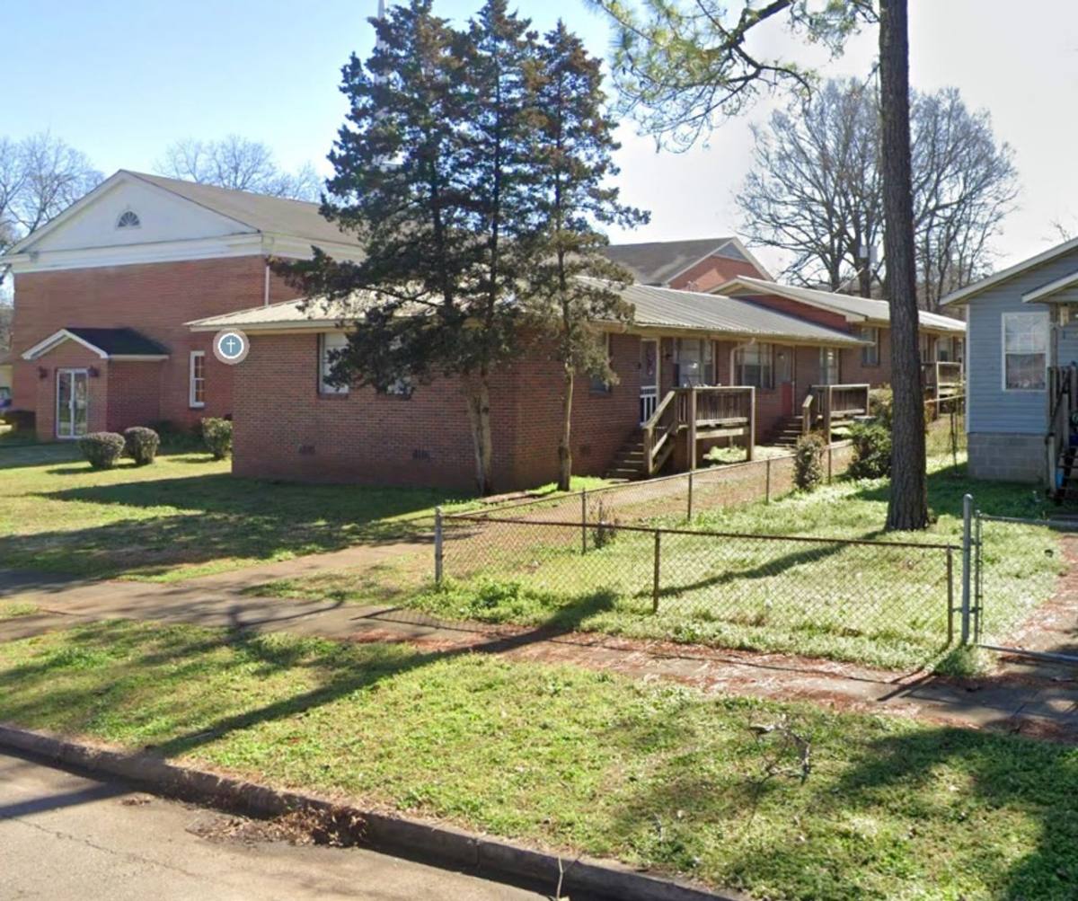 Apartment for rent at 631 Bell Ave, Birmingham, AL 35217